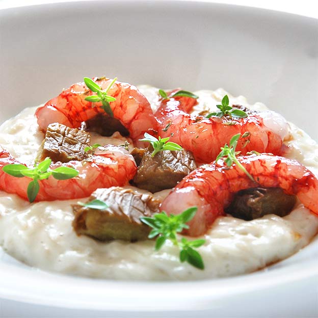 Risotto con gambas y berenjenas
