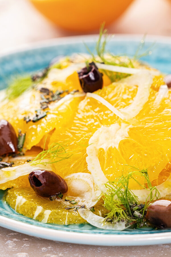 Ensalada de naranja, hinojo y aceitunas negras